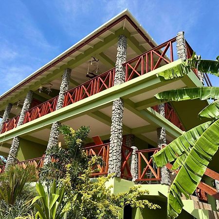 Orchid Resort Ltd Guillet Exterior photo