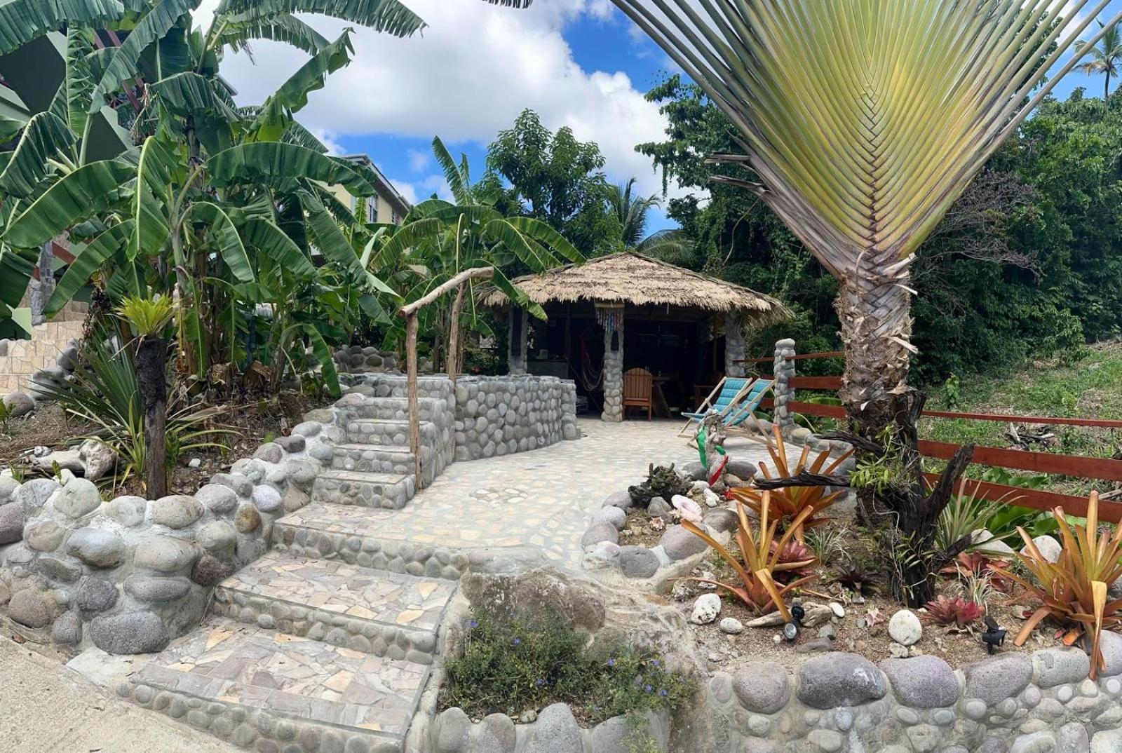 Orchid Resort Ltd Guillet Exterior photo